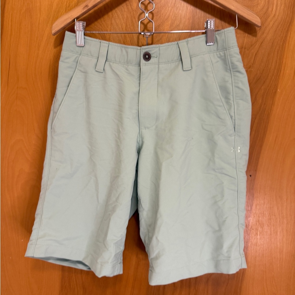 NWOT Under Armour Men's Mint Green Flat Front Shorts
